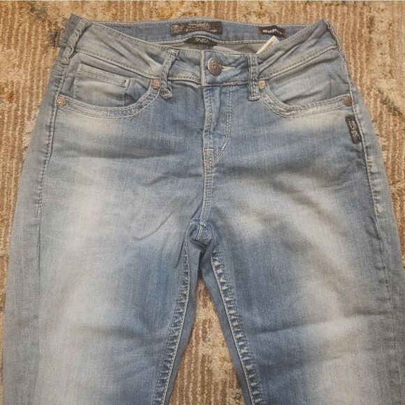 Silver Skui high capri sz 27 with 22.5" inseam,  excellent condition - Picture 4 of 6